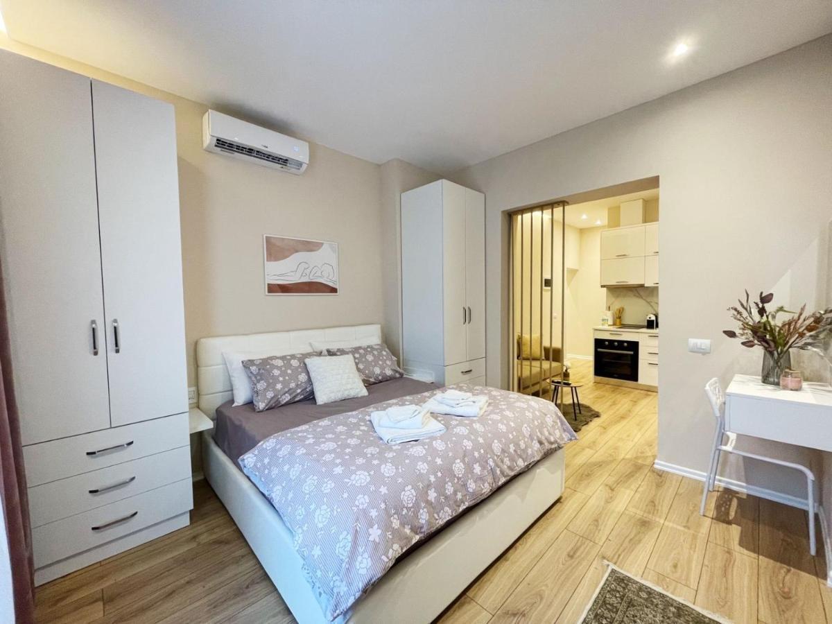 Aj Apartments, Hidden Gem In The Heart Of Тирана Экстерьер фото
